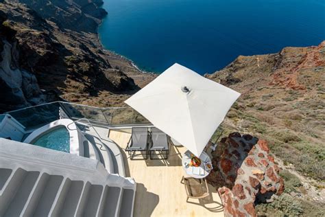 The Cliff Suite - Iconic Santorini