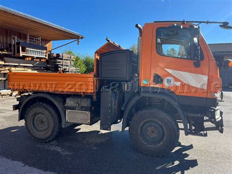 Zoll Auktion Mercedes Unimog U Id