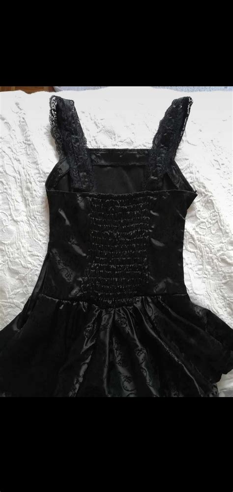 Vestido Gótico Preto Com Folhos Montijo E Afonsoeiro • Olx Portugal