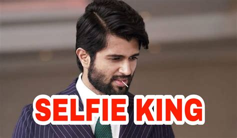 Times Vijay Deverakonda Looked Too Hot In Selfie