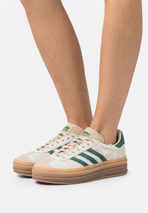 Adidas Originals Gazelle Bold Sneakers Low Cream Whitecollegiate