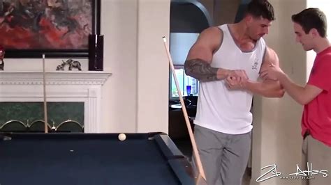 Porno gay de Zeb Atlas en Vídeos 2025 Escenas de sexo con la estrella porno xHamster