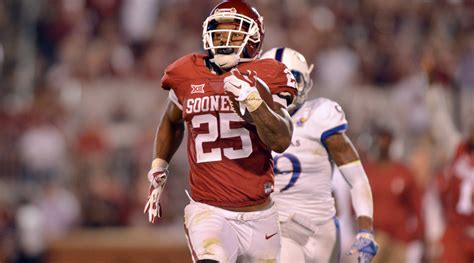 Joe Mixon Ou Rb Apologizes For Hitting Female Student Sports Illustrated