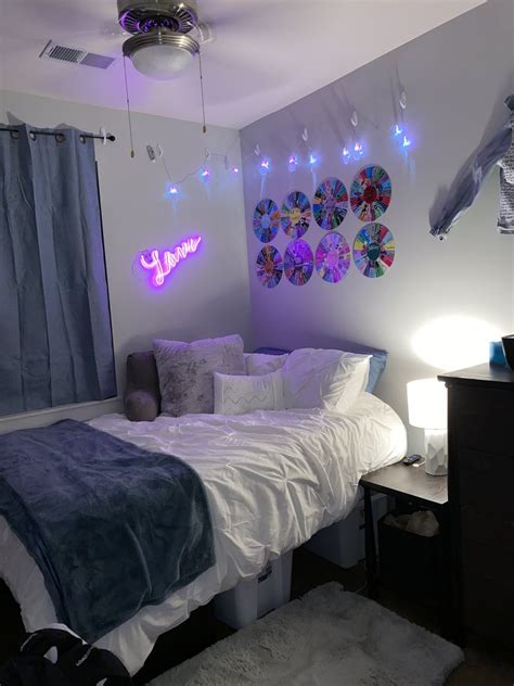 Taylor Swift Bedroom