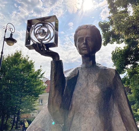 Maria Sk Odowska Curie Monument Sightseeing Warsaw