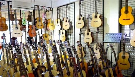 Nguồn hàng đàn guitar giá sỉ cho chủ shop kinh doanh