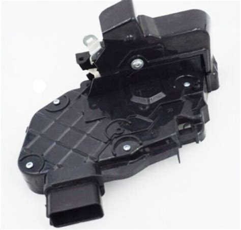 Land Rover LR4 Range Rover Sport 10 13 Evoque Rear Latch RH LR091345