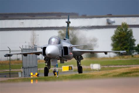 IMAGENS Piloto Da FAB Voa O Primeiro F 39 Gripen E