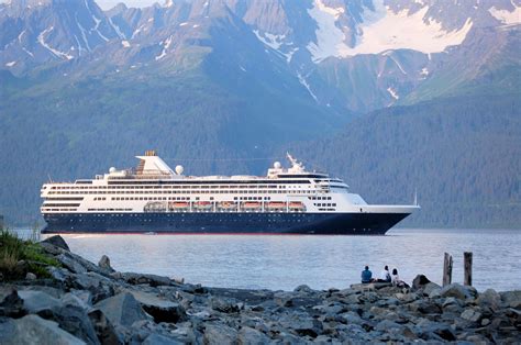 How To Choose An Alaska Cruise Itinerary - LAKAMA LUXURY TRAVEL