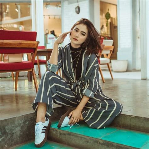 Hot Sexy Dindamaulinaaa Bikini Pics