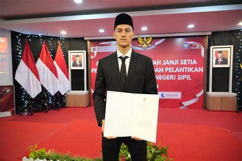 Profil Jay Idzes Pemain Keturunan Yang Resmi Jadi Wni Nilai Pasarnya