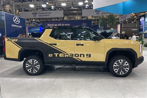 maxus eterron  europes  electric  wheel drive pickup truck