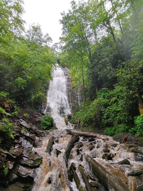 For Stunning Views Hit These 5 Waterfall Hikes In North Carolina