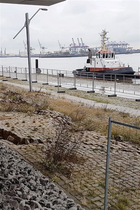 Neum Hlen Kaimauer Wird Aufwendig Saniert Ndr De Nachrichten Hamburg