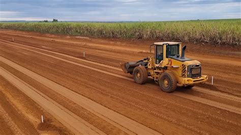 P Carregadeira Volvo L F Selando Base E Aer Dromo Youtube