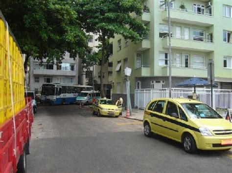 Rua Martim Afonso No Leme Em Copacabana