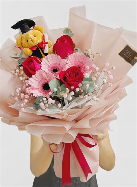 Gb Graduation Bouquet Sameday Flower Delivery To Malaysia Only Love