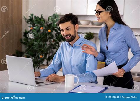 Professional Personal Assistant Helping Her Boss Stock Image Image Of Modern Caucasian 119123609