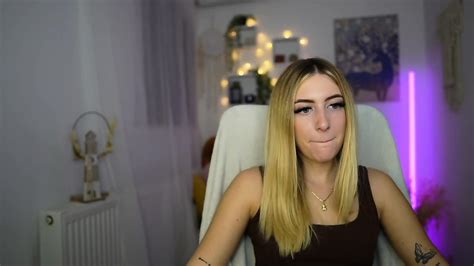 Busty Petite Teen Blonde Webcam Solo Show