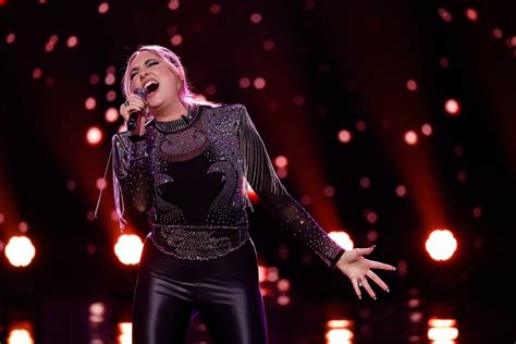 Who Is The Voice Finalist Jacquie Roar The Us Sun