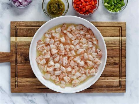 how long does shrimp need to cook in lime juice