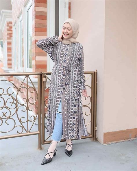 Terlihat Lebih Fresh Ini 10 Inspirasi Fashion Hijab Ala Selebgram