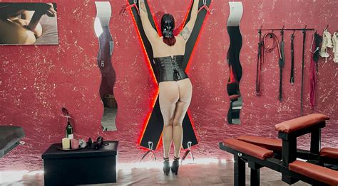 Free Submissive MILF Porn Videos XHamster