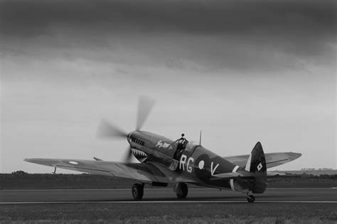 HEROES, ZEROES AND LIGHTNING - SportPilot