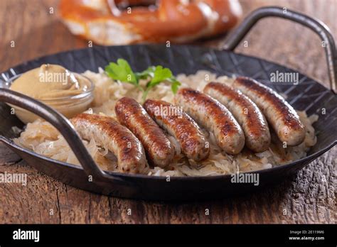 Nurnberger Bratwurst Hi Res Stock Photography And Images Alamy