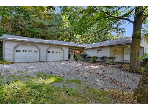 808 Oak Rd, Bradford Woods, PA 15015 - MLS 1304019 - Coldwell Banker