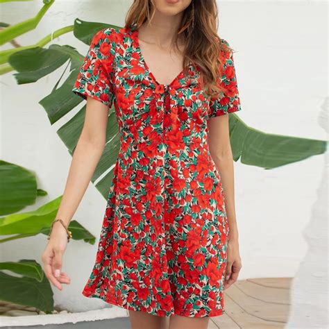 Mini vestido boho estampado floral curto decote em v laço praia