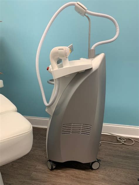 2017 Venus Concepts Venus Velocity 800nm Diode Hair Removal With