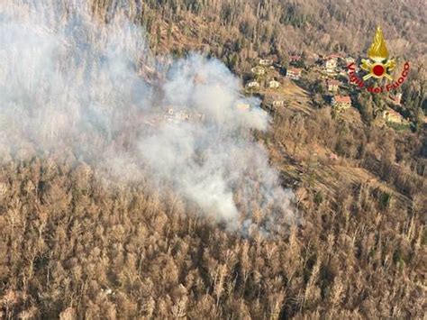 Montegrino Valtravaglia Va Area Boschiva Interessata Da Un Incendio