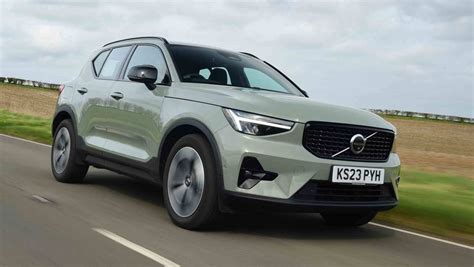 Volvo Xc40 Estate 20 B4p Plus Black Edition 5dr Auto Auto Express