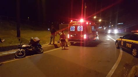 Acidente entre carro e moto é registrado na Rua Souza Naves CGN O