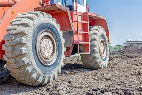 Key Maintenance Tips for Your Dozer's Undercarriage - ESP Worldwide ...