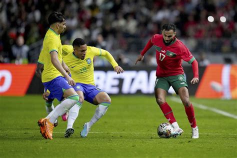 No primeiro jogo pós Copa Brasil perde para Marrocos por 2 x 1