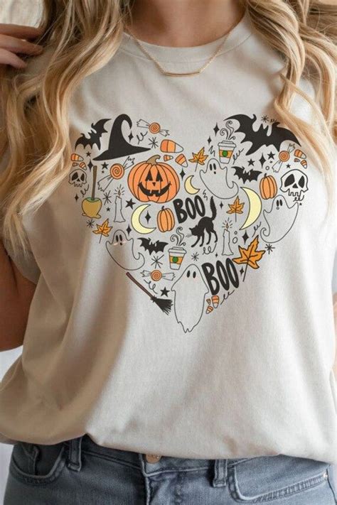 Halloween Heart Graphic Tee Etsy Graphic Tees Tees Effortless Style