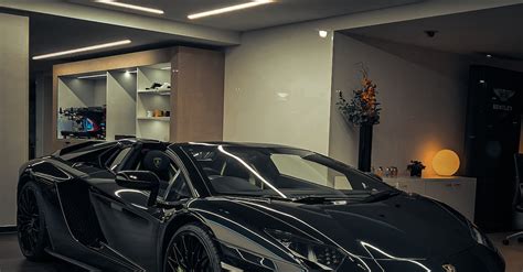 Black Lamborghini Aventador · Free Stock Photo