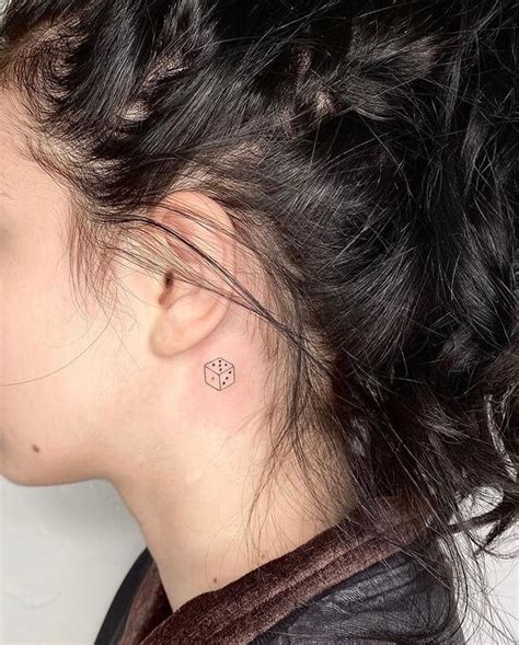 30 Unique Behind The Ear Tattoo Ideas For Women