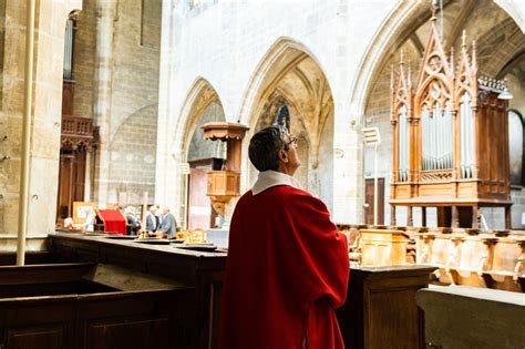 Messe D Institution Aux Lectorat Et L Acolyte De Deux Tudiants