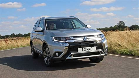 2019 Mitsubishi Outlander Adds Petrol Option