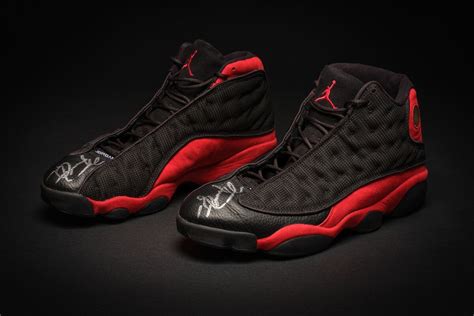 michael jordan  dance sneakers xiii breds set  million
