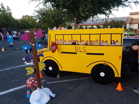 Pin By Mytwoteacups On Trunk Or Treat 2018 The Magic School Bus