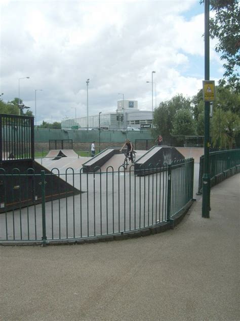 Skate Park © Gordon Griffiths Cc By Sa20 Geograph Britain And Ireland