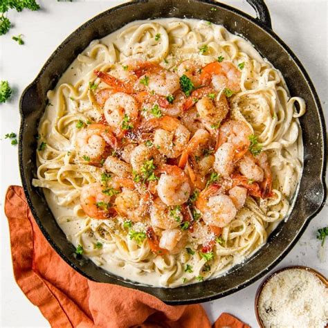 Easy Shrimp Alfredo Pasta