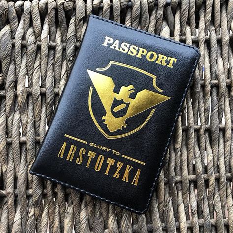 💰köp Billigt Online Glory To Arstotzka Papers Please Passport Cover Russia Travel Passport