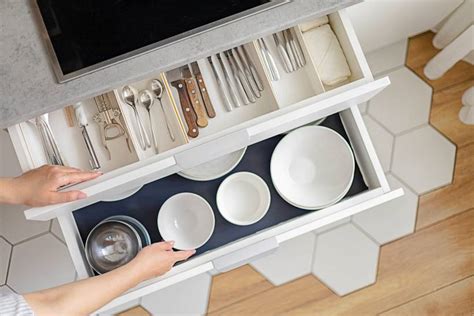 Cupboard vs Cabinet: Comparing Kitchen Storage Solutions | Airtasker UK