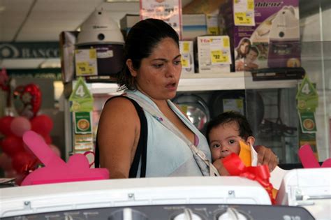 SE UNEN PARA CONFORMAR UNA ORGANIZACIÓN EN PRO DE LAS MADRES SOLTERAS