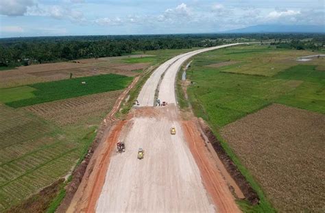 Foto Pembangunan Jalan Tol Pekanbaru Padang Seksi Kembali Dilanjutkan